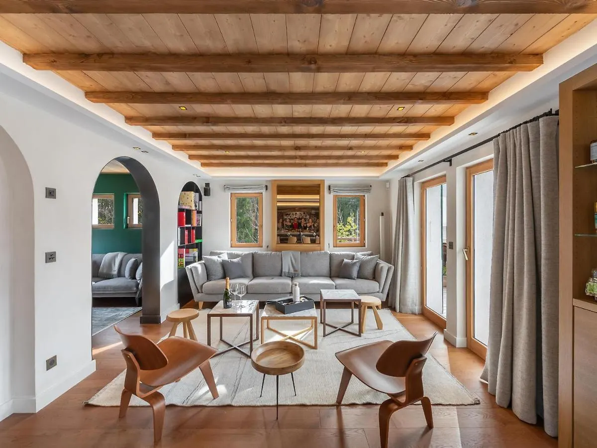 Chalet Moderne Et Spacieux A Megeve, 5 Chambres, Jacuzzi, Salle Tv, Proche Centre Et Remontee Mecanique - Fr-1-569-119 0*, Megeve